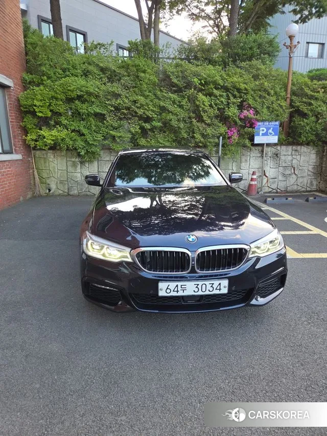 BMW 5 Series (G30) 2018 Черный из Кореи