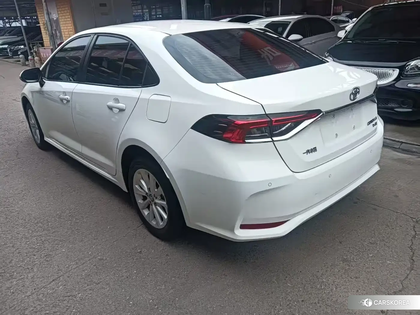 Toyota Corolla 2022 Белый из Китая