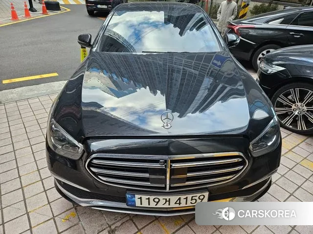 Mercedes-Benz E-Class W213 2022 Черный из Кореи