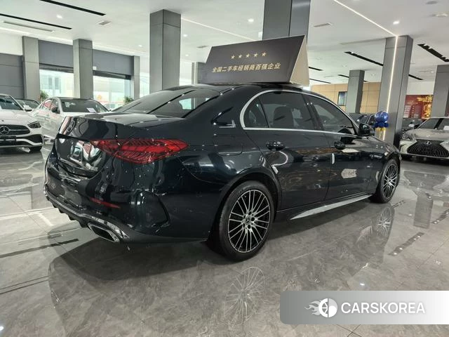 Mercedes-Benz Class C 2022 Зеленый из Китая