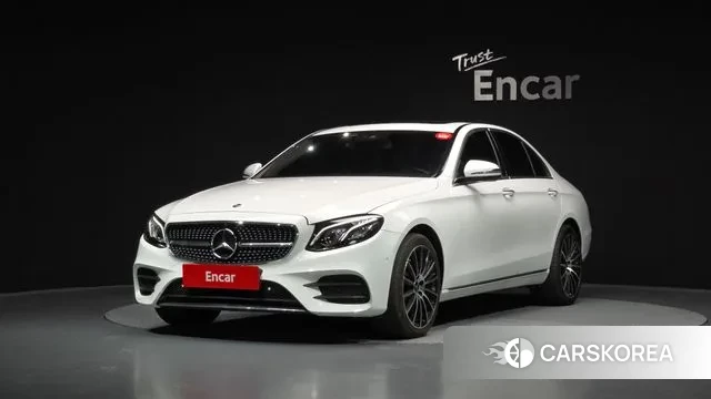 Mercedes-Benz E-Class W213 2019 Белый из Кореи