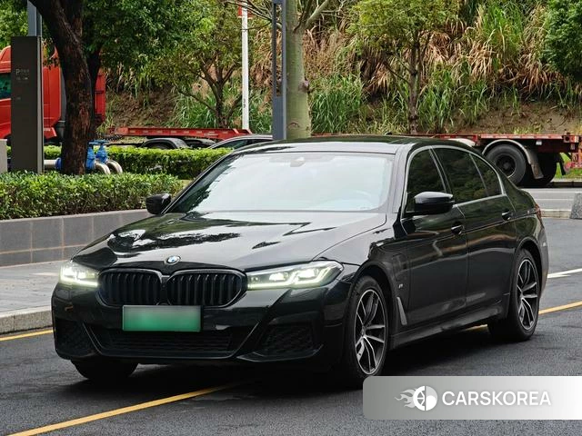BMW 5 series PHEV 2021 Синий из Китая