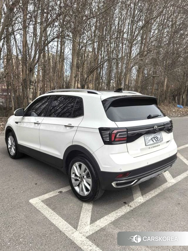 Volkswagen Tu Kai 2022 Белый из Китая