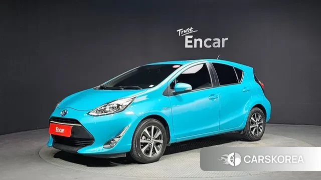 Toyota Prius C 2018 Синий из Кореи