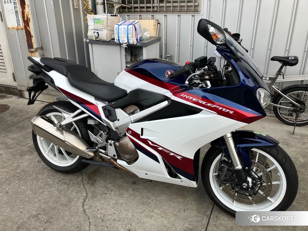 Проданный Honda VFR800F 2019 из Японии, фото 2