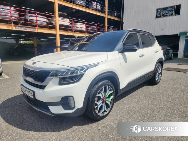 Kia Seltos 2019 Белый из Кореи