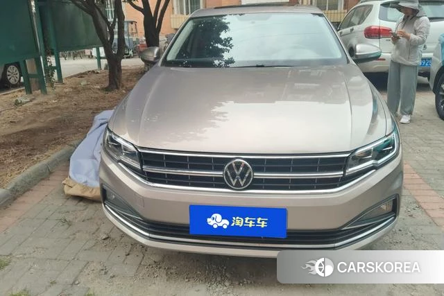 Volkswagen Bora 2021 Темно-серый из Китая