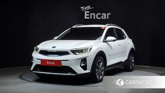 Kia Stonic 2018 Белый из Кореи