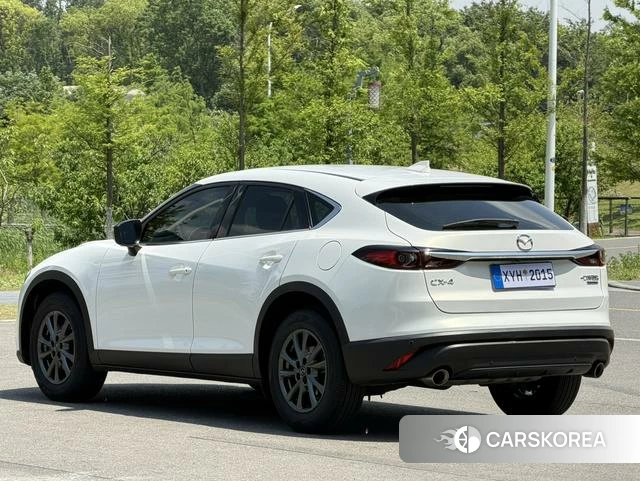 Mazda CX-4 2021 Белый из Китая
