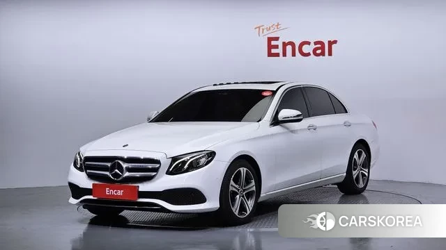 Mercedes-Benz E-Class W213 2019 Белый из Кореи