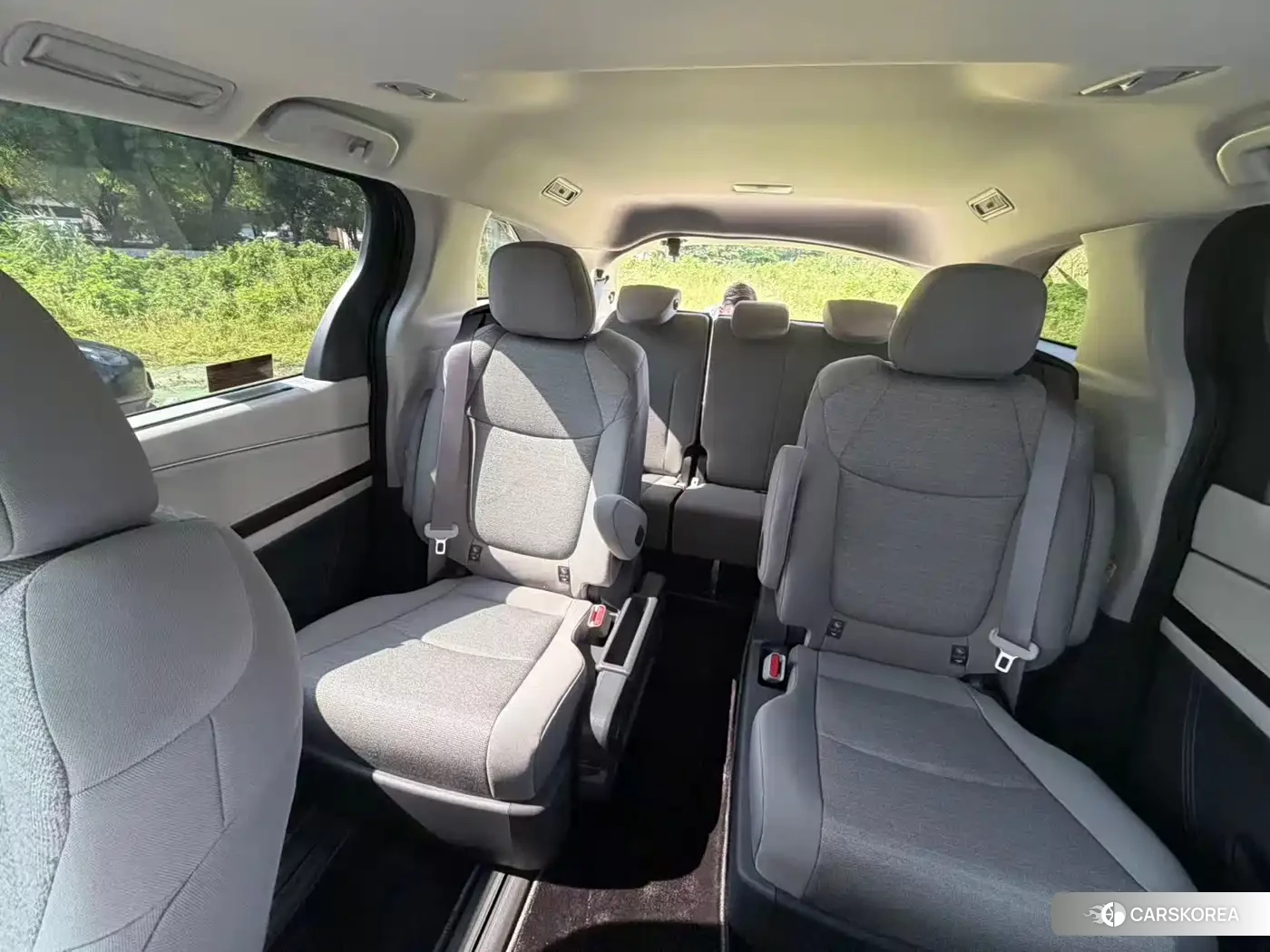 Toyota Sienna 2026 Черный из Китая