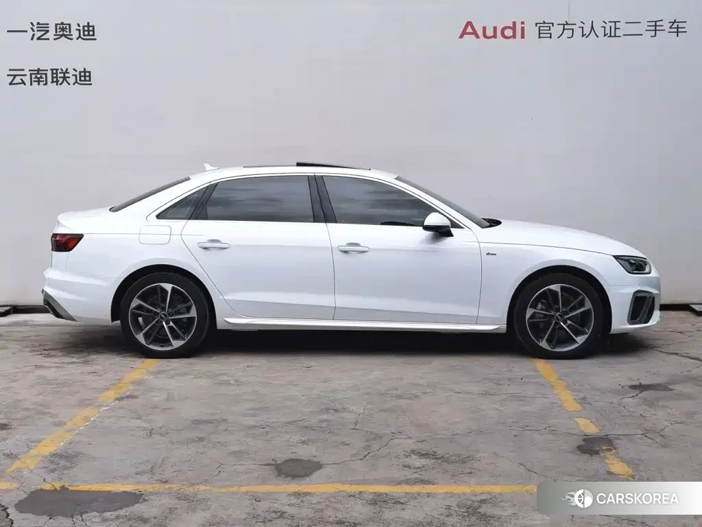 Audi A4L 2023 Белый из Китая