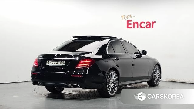Mercedes-Benz E-Class W213 2019 Черный из Кореи