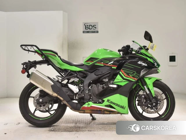 Kawasaki ZX-4RR 2023 из Японии