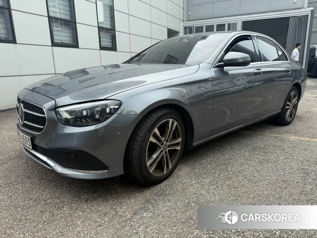 Mercedes-Benz E-Class W213 2021 Серый из Кореи