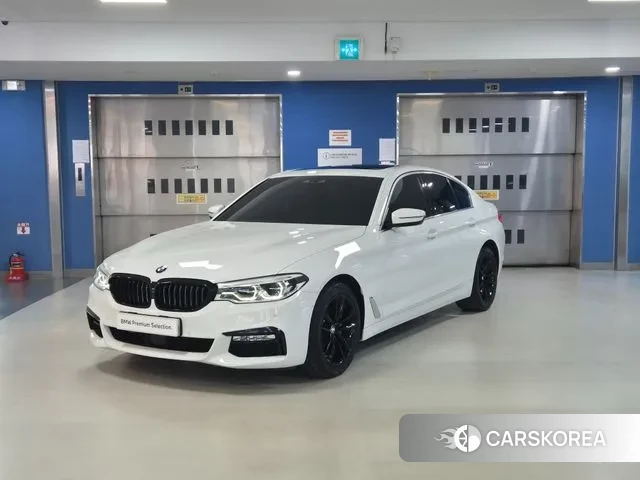 BMW 5 Series (G30) 2019 Белый из Кореи