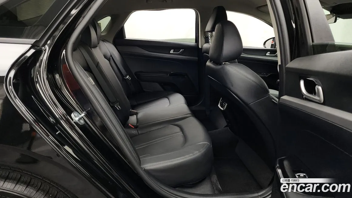 Kia K5 3rd generation 2021 Черный из Кореи