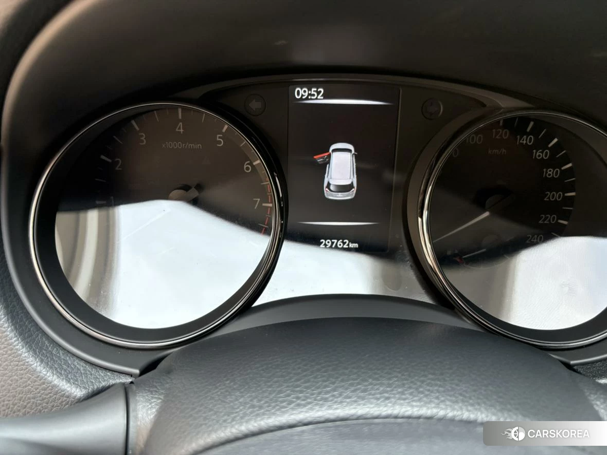 Nissan Qijun 2023 Белый из Китая
