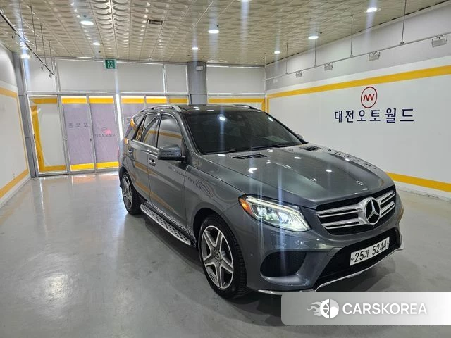 Mercedes-Benz GLE - Class W166 2018 Серый из Кореи