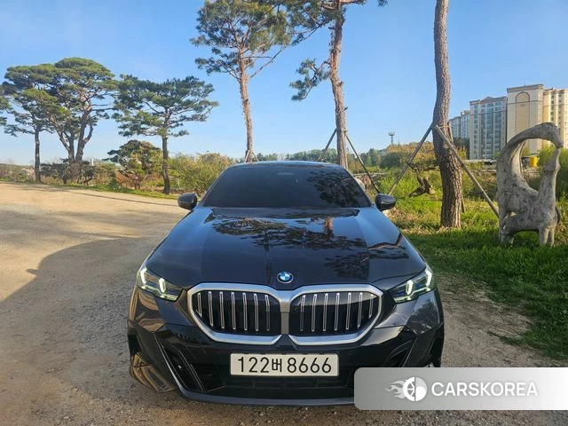 BMW 5 Series (G60) 2025 Серый из Кореи