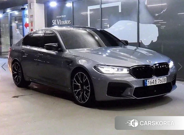 BMW M5 (F90) 2022 Серебряный из Кореи