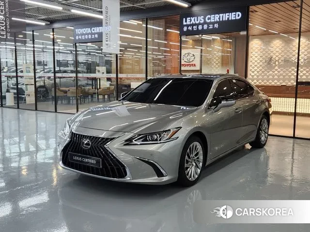 Lexus ES300h 7th generation 2022 Песочный из Кореи