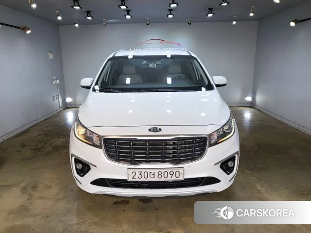 Kia The New Carnival 2018 Жемчужный цвет из Кореи
