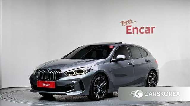 BMW 1 Series (F40) 2024 Серебристо-серый из Кореи