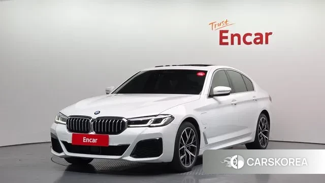 BMW 5 Series (G30) 2021 Белый из Кореи