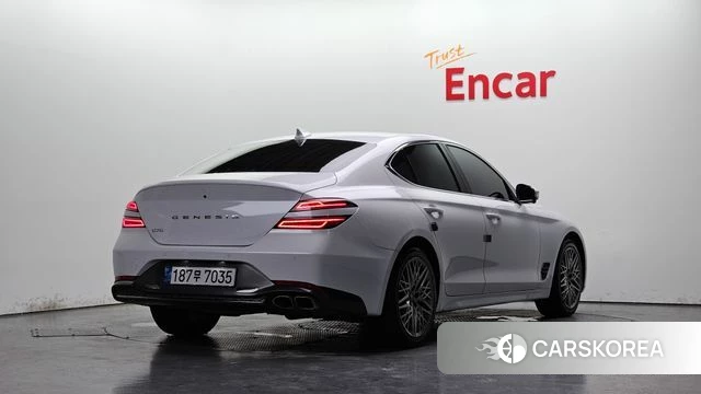 Genesis The New G70 2023 Белый из Кореи