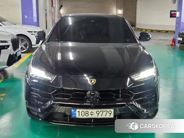 Lamborghini Urus 2021 Черный из Кореи