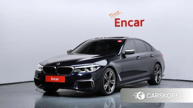 BMW 5 Series (G30) 2018 Черный из Кореи