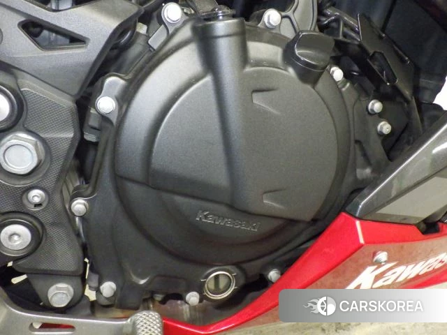 Engine photo