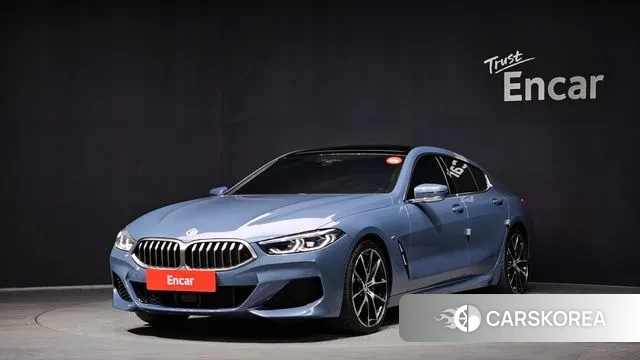 BMW 8 Series (G15) 2021 Небесно-голубой из Кореи