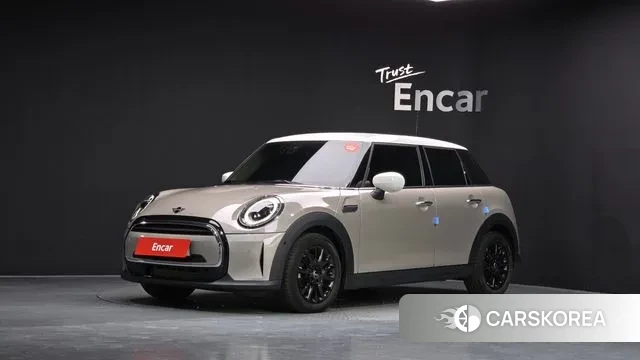 Mini Cooper 2023 Цвет галактики из Кореи