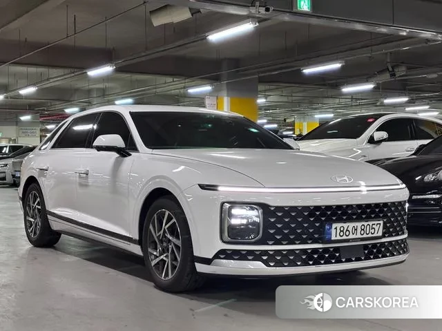 Hyundai Grandeur (GN7) 2023 Белый из Кореи