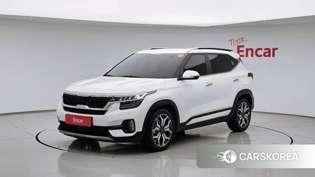 Kia Seltos 2022 Белый из Кореи