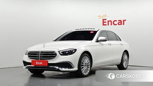 Mercedes-Benz E-Class W213 2023 Белый из Кореи