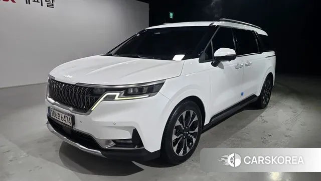 Kia Carnival 4th generation 2023 Белый из Кореи