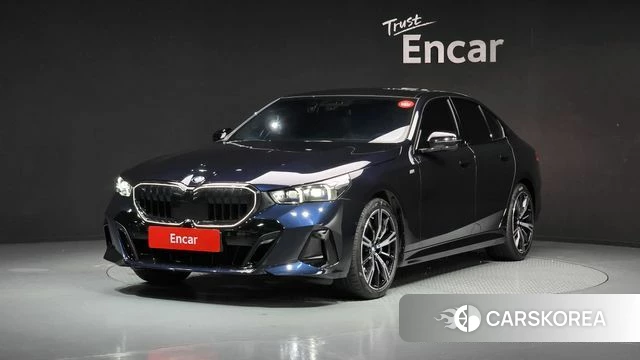 BMW 5 Series (G60) 2025 Синий из Кореи