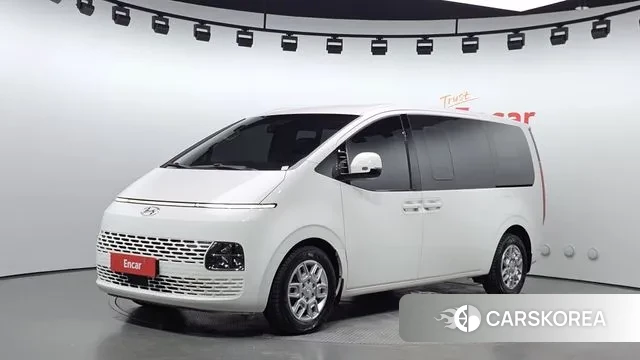Hyundai Staria 2022 Белый из Кореи
