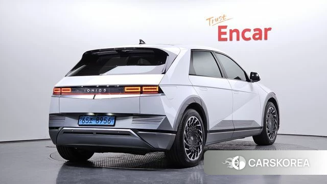 Hyundai Ionic 5 2021 Белый из Кореи