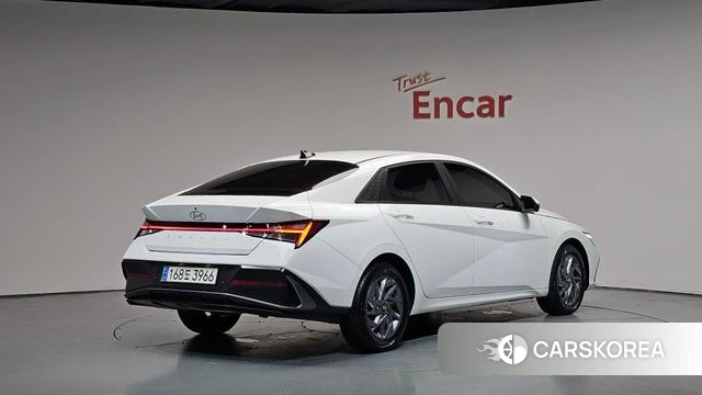 Hyundai The New Avante (CN7) 2023 Белый из Кореи