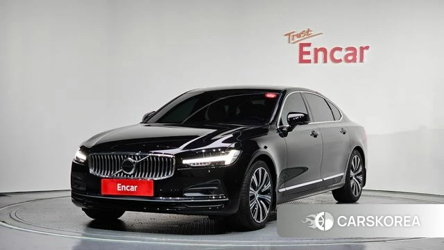 Volvo S90 2023 Черный из Кореи