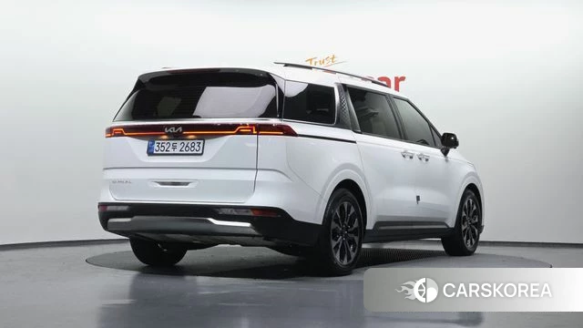 Kia Carnival 4th generation 2022 Белый из Кореи