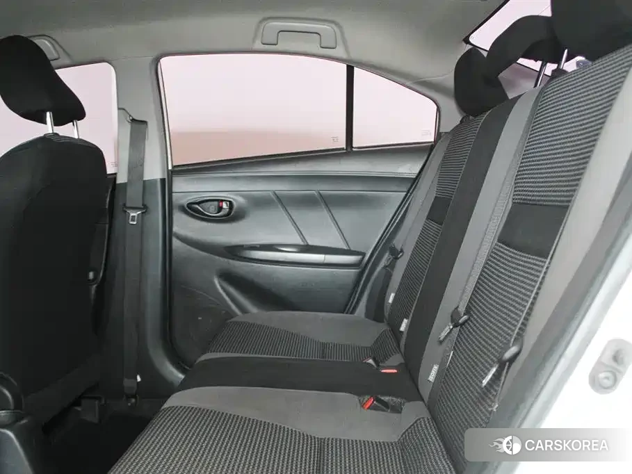 Toyota Vios 2022 Белый из Китая