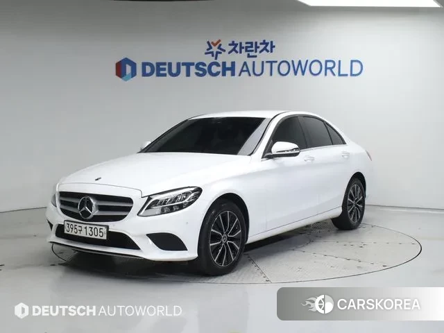 Mercedes-Benz C-Class W205 2019 Белый из Кореи