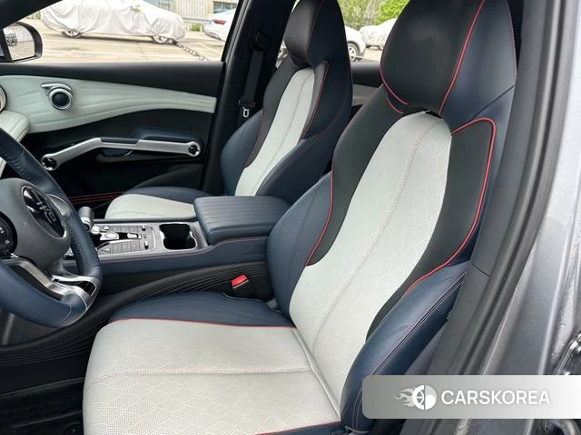 BYD Yuan PLUS 2022 Темно-серый из Китая