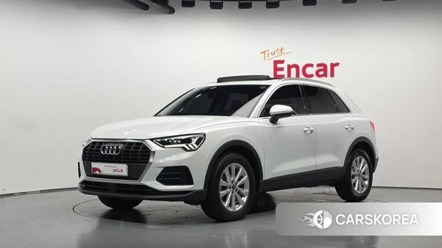 Audi Q3 (F3) 2023 Белый из Кореи
