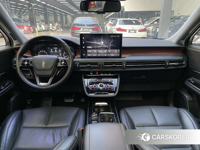 Lincoln Adventurer 2021 Черный из Китая